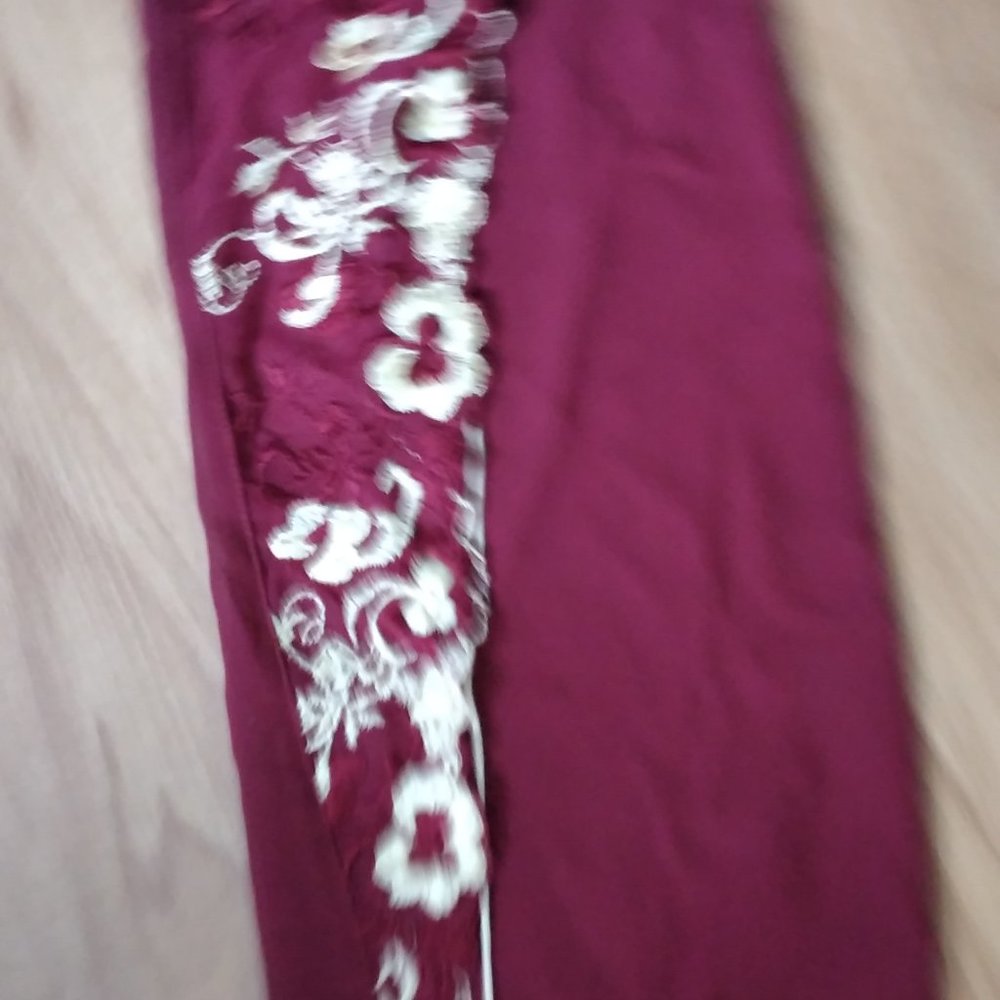 Red Shall set - Picture 4 of 5